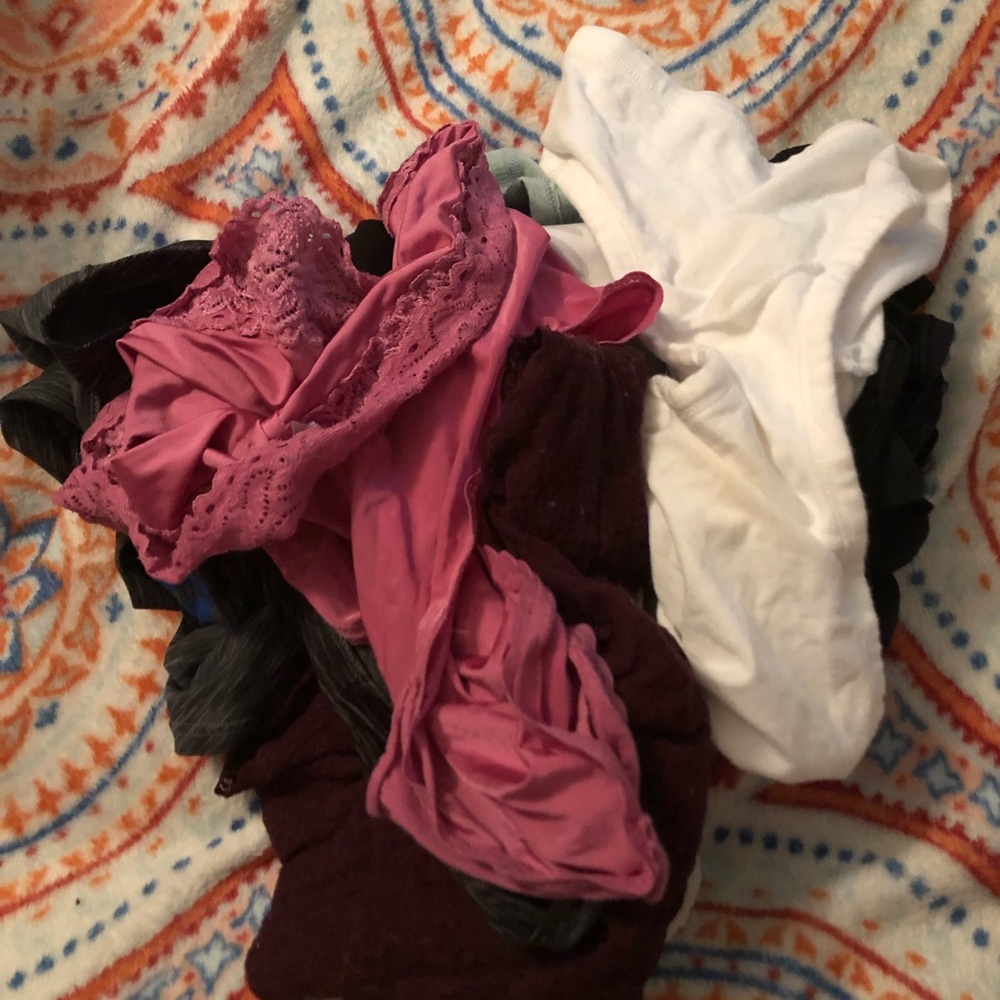 12 pairs of Aerie panties